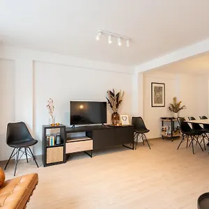Spacious Penthouse For 8 People In The Centre Oostende